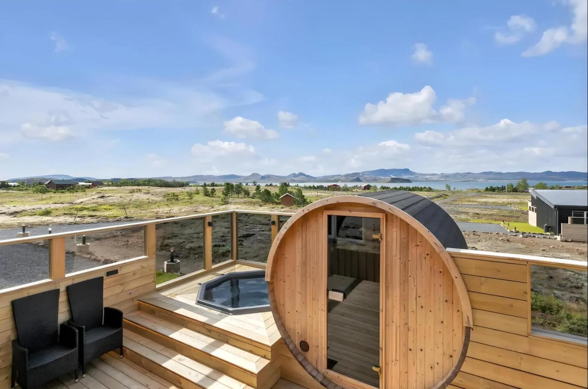 Veithilundur Cozy Cabin With Hot Tub & Sauna - Ultimate Retreat מראה חיצוני תמונה